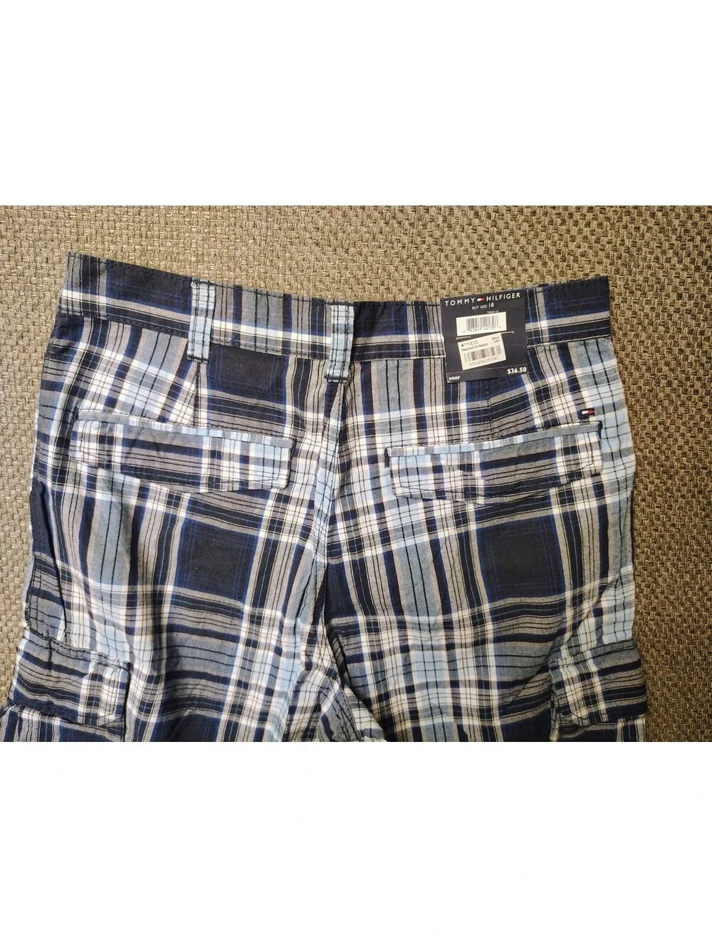 NWT Tommy Hilfiger Boys Shorts Size 18 Blue Plaid Cargo Casual Kids New MSRP $36